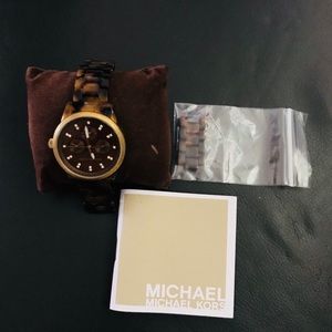 MK watch